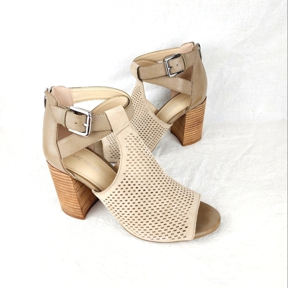 Marc Fishers MFgabie leather chunky heel open toe ankle bootie - Picture 1 of 11